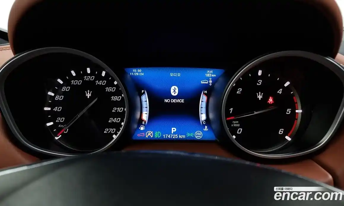 Maserati Levante 2018 3.0 автомат (гидро), фото 8 Maserati Levante 2018 3.0 автомат (гидро), фото 8