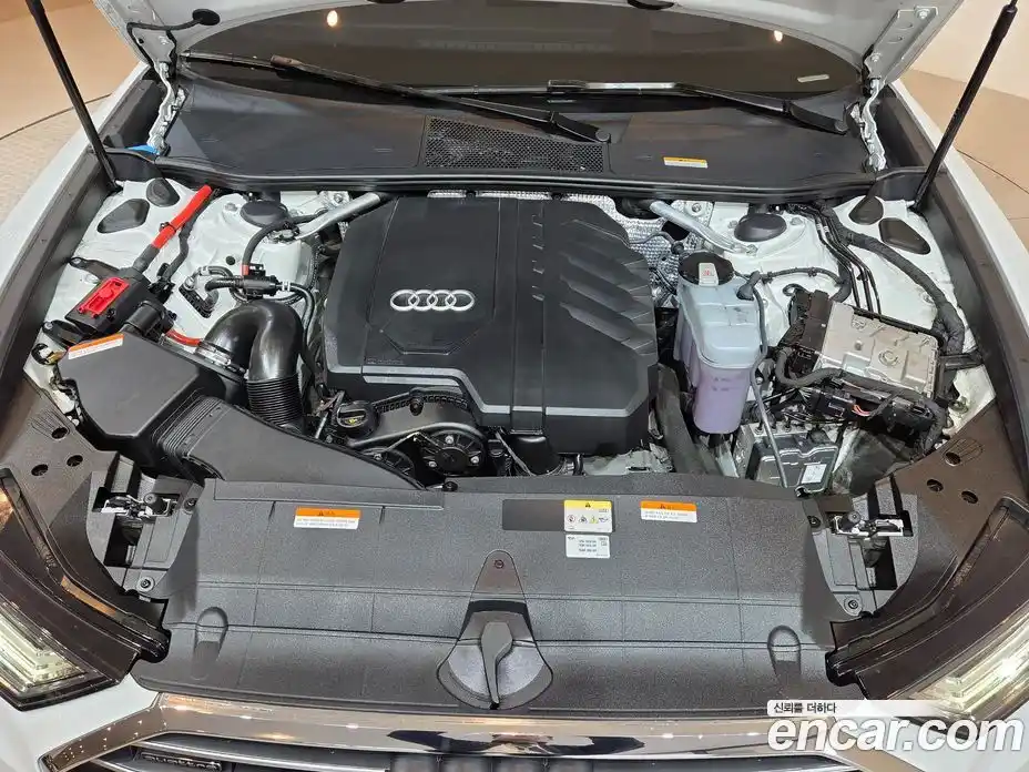Audi A6 2023 2.0 автомат (гидро), фото 6