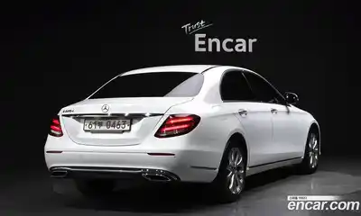 Mercedes-Benz E-Class, 2016, 105 183 км