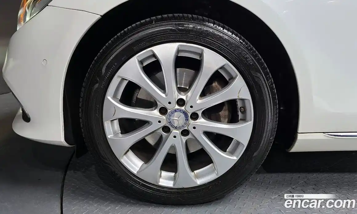 Mercedes-Benz E-Class 2016 1.9 автомат (гидро), фото 4