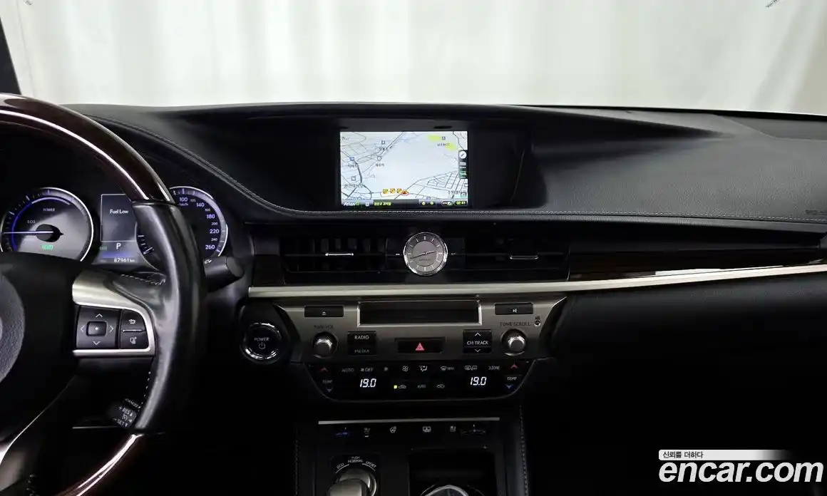 Lexus ES 2018 2.5 автомат (гидро), фото 11 Lexus ES 2018 2.5 автомат (гидро), фото 11