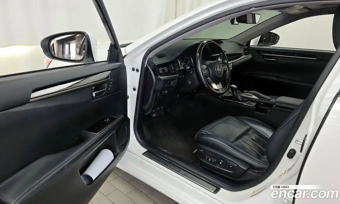 Lexus ES 2018 2.5 автомат (гидро), фото 13 Lexus ES 2018 2.5 автомат (гидро), фото 13