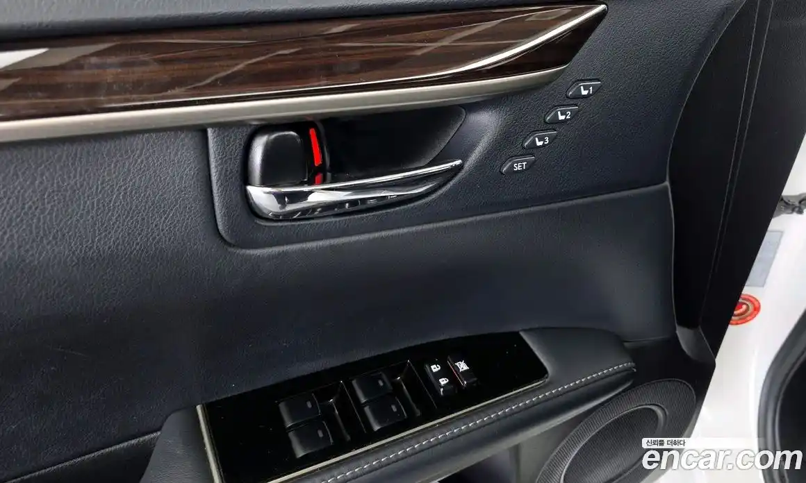 Lexus ES 2018 2.5 автомат (гидро), фото 19 Lexus ES 2018 2.5 автомат (гидро), фото 19