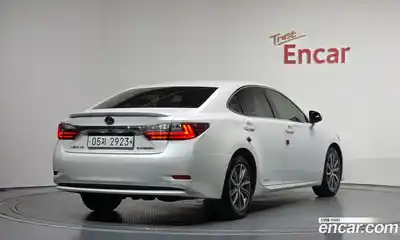 Lexus ES 2018 2.5 автомат (гидро), миниатюра 2 Lexus ES 2018 2.5 автомат (гидро), миниатюра 2