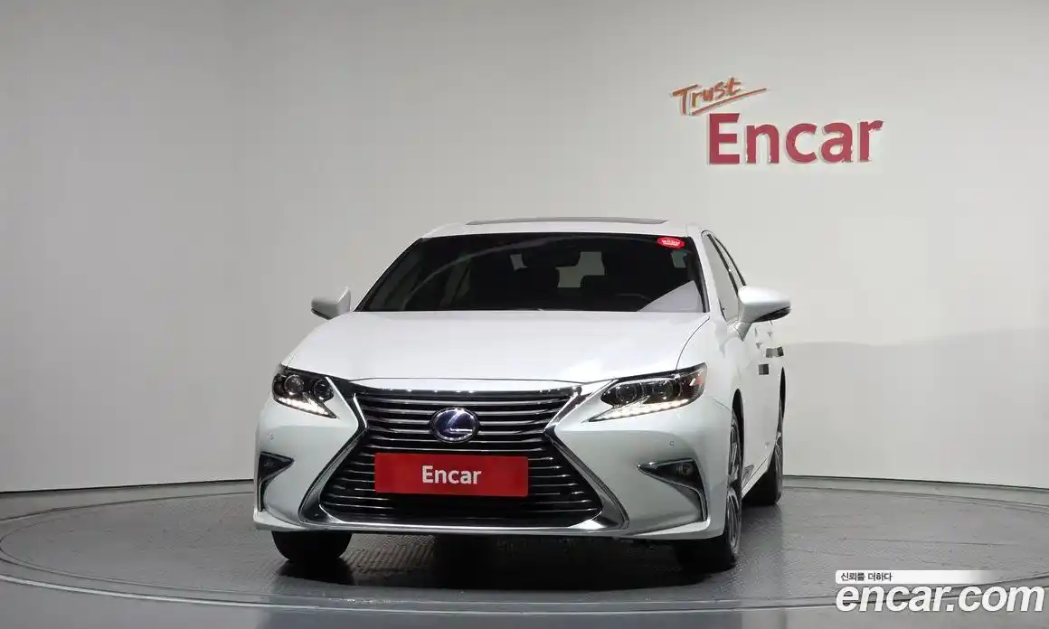 Lexus ES 2018 2.5 автомат (гидро), фото 3 Lexus ES 2018 2.5 автомат (гидро), фото 3