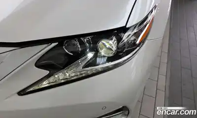 Lexus ES 2018 2.5 автомат (гидро), миниатюра 5 Lexus ES 2018 2.5 автомат (гидро), миниатюра 5