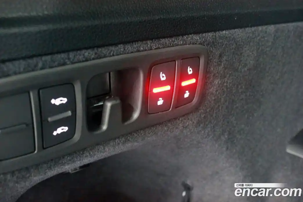 Audi Q7 2025 3.0 автомат (гидро), фото 18