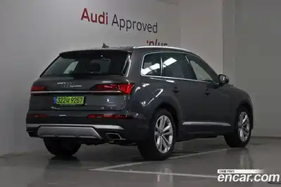Audi Q7 2025 3.0 автомат (гидро), миниатюра 2