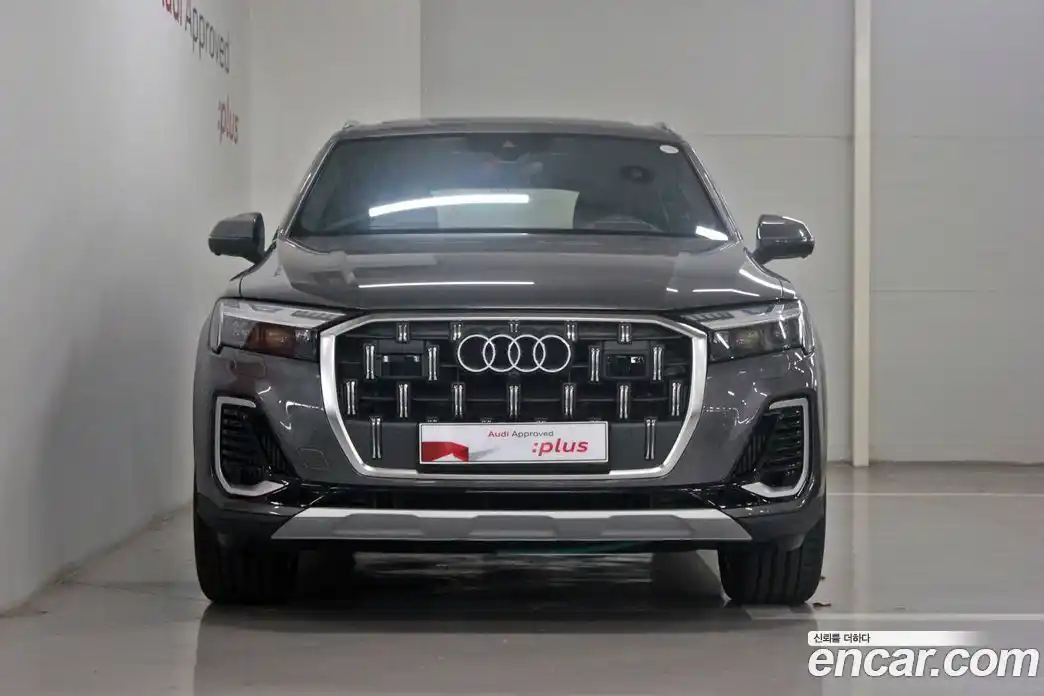 Audi Q7 2025 3.0 автомат (гидро), фото 3