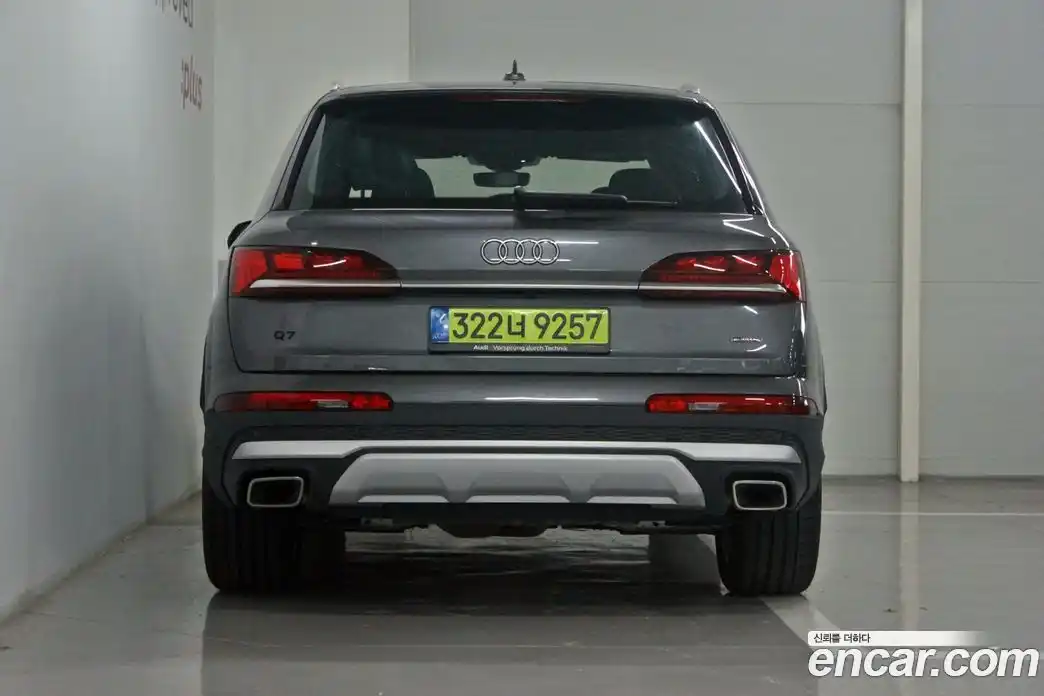 Audi Q7 2025 3.0 автомат (гидро), фото 4