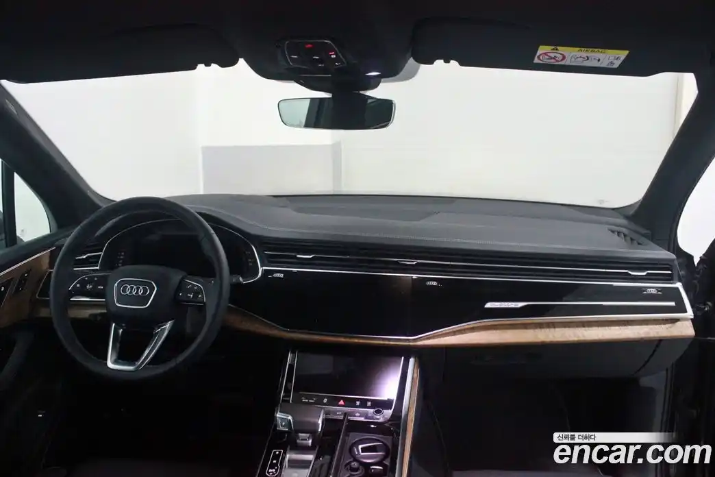 Audi Q7 2025 3.0 автомат (гидро), фото 7