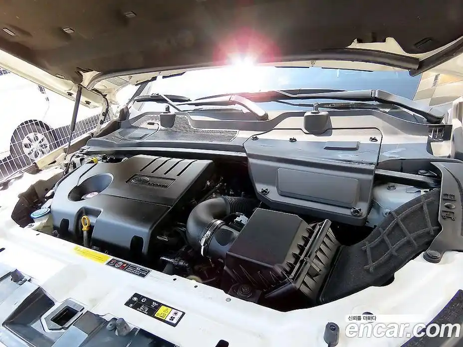 Land Rover Discovery Sport 2015 2.0 автомат (гидро), фото 19