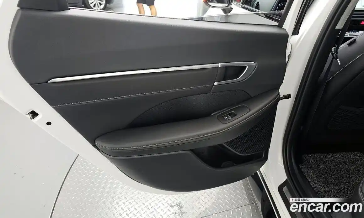 Hyundai Sonata 2022 2.0 автомат (гидро), фото 15