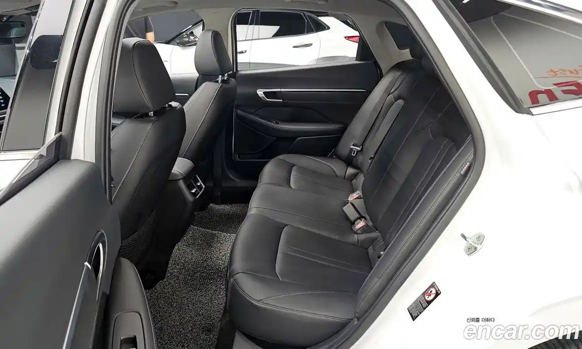 Hyundai Sonata 2022 2.0 автомат (гидро), фото 17
