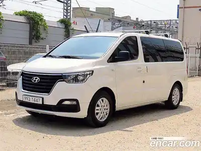 Hyundai Starex 2018 2.5 автомат (гидро), миниатюра 2