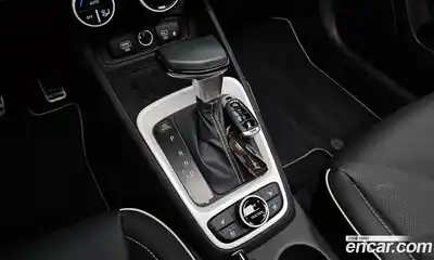 Hyundai Venue 2022 1.6 автомат (гидро), миниатюра 12