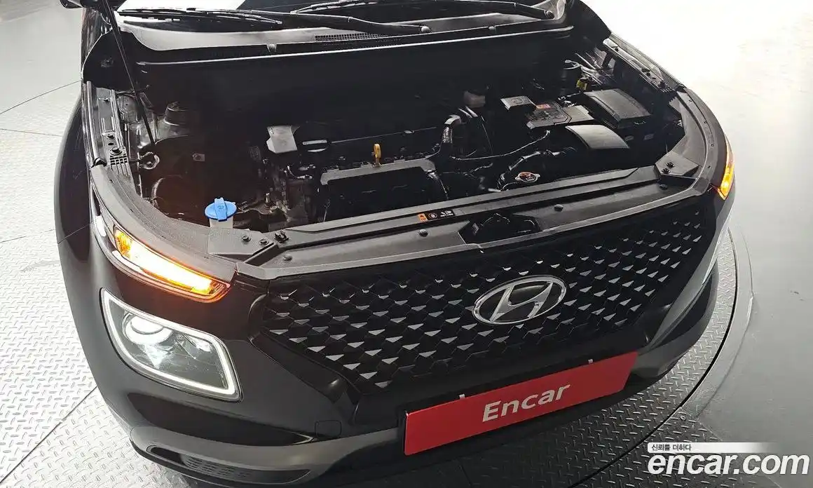 Hyundai Venue 2022 1.6 автомат (гидро), фото 6