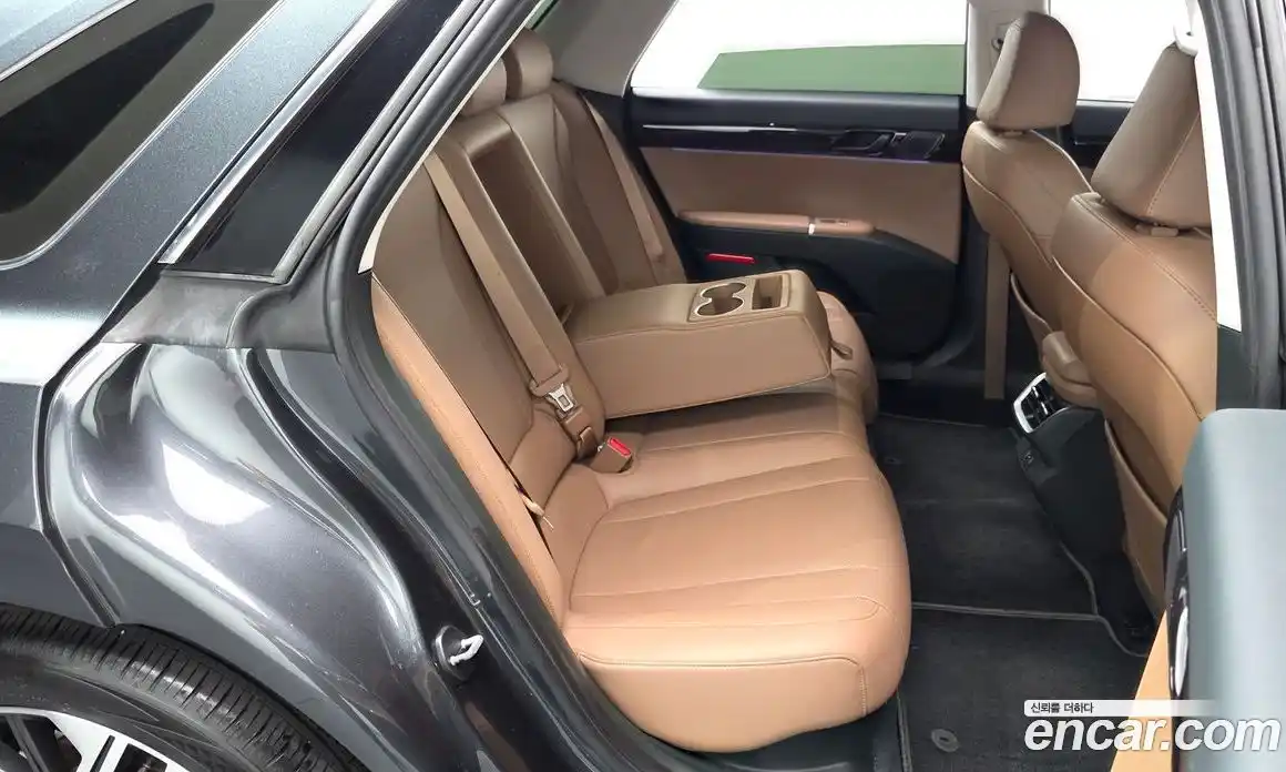 Hyundai Grandeur 2023 1.6 автомат (гидро), фото 17