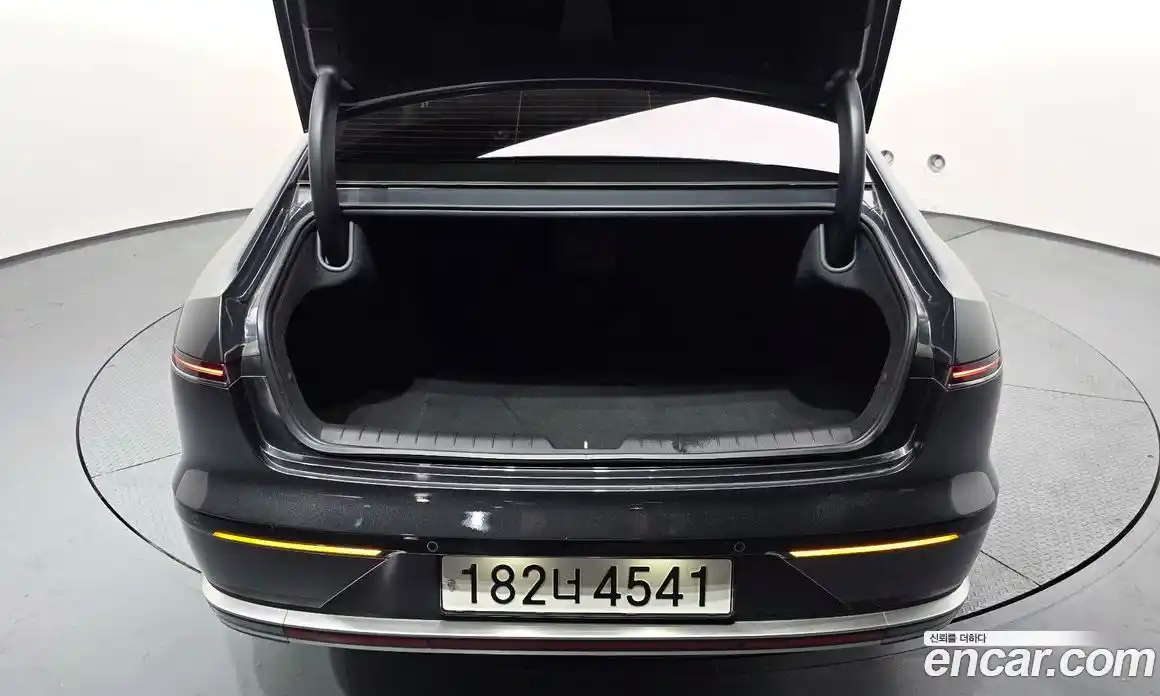Hyundai Grandeur 2023 1.6 автомат (гидро), фото 26