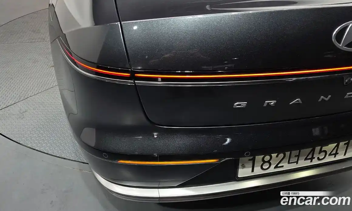 Hyundai Grandeur 2023 1.6 автомат (гидро), фото 9