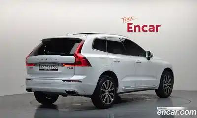 Volvo XC60 2019 2.0 автомат (гидро), миниатюра 2