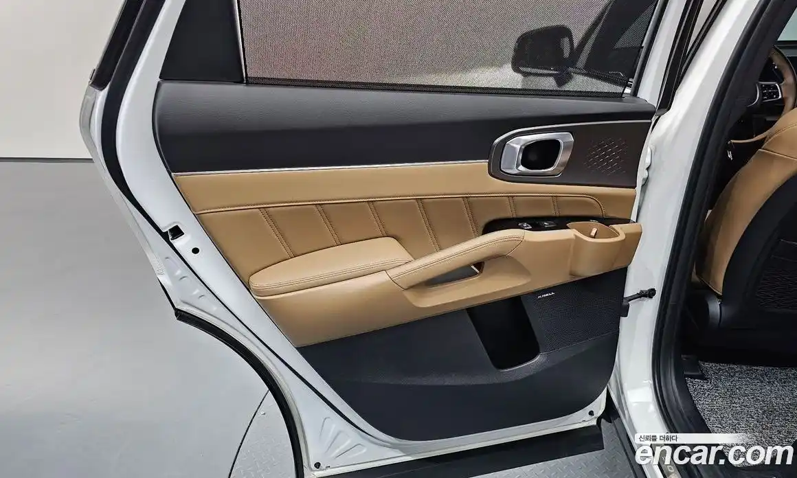 Kia Sorento 2023 2.5 автомат (гидро), фото 15