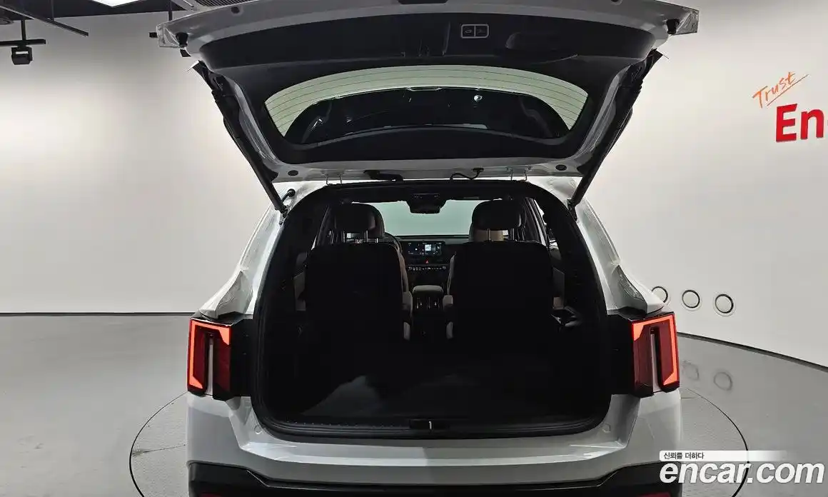 Kia Sorento 2023 2.5 автомат (гидро), фото 25