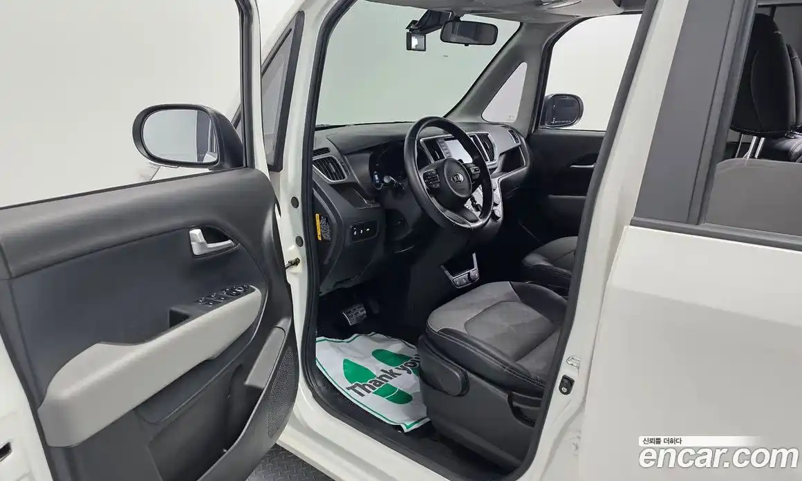 Kia Ray 2020 1.0 автомат (гидро), фото 13