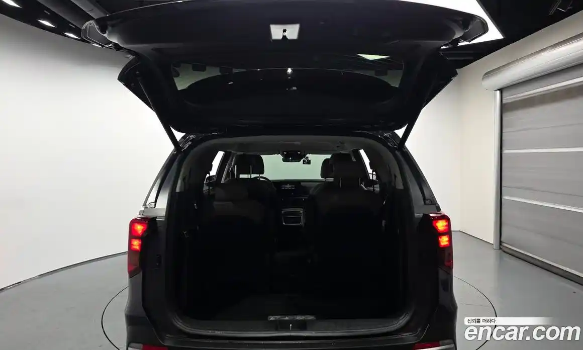 Kia Carnival 2023 2.2 автомат (гидро), фото 20