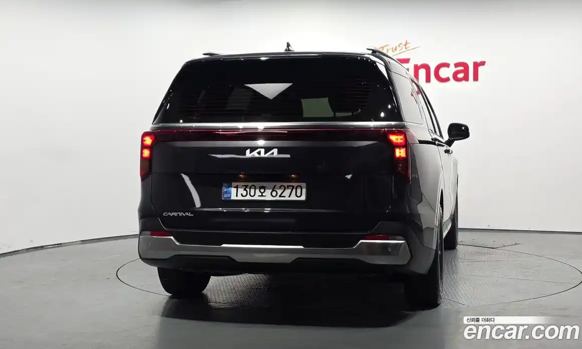 Kia Carnival 2023 2.2 автомат (гидро), фото 4