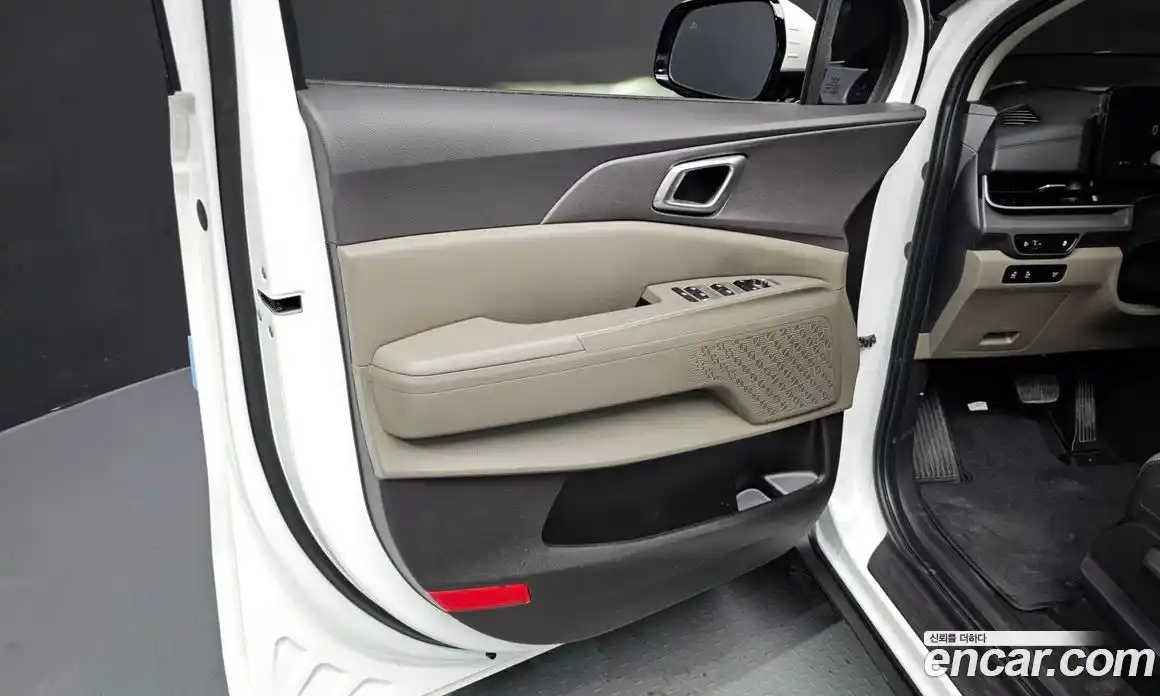 Kia Carnival 2024 2.2 автомат (гидро), фото 14