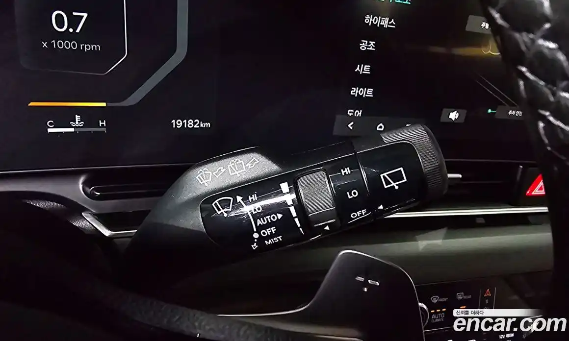 Kia Carnival 2024 2.2 автомат (гидро), фото 30