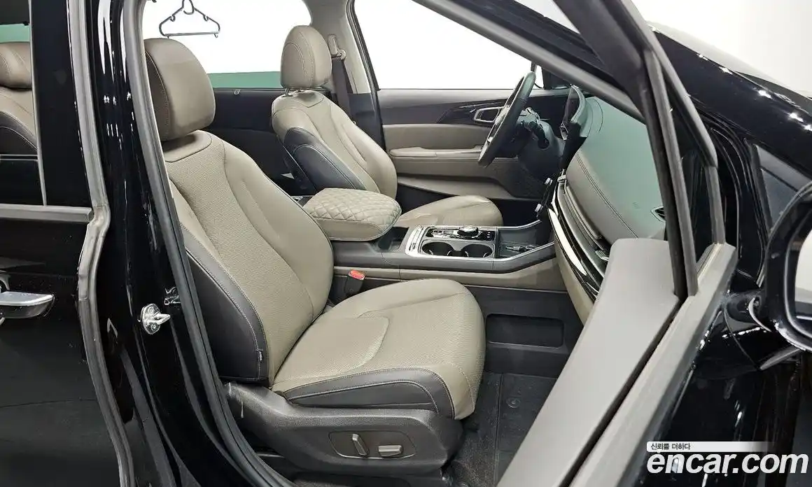 Kia Carnival 2024 1.6 автомат (гидро), фото 16