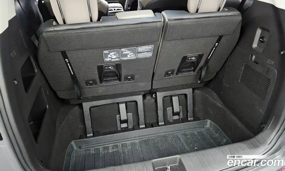 Kia Carnival 2024 1.6 автомат (гидро), фото 30