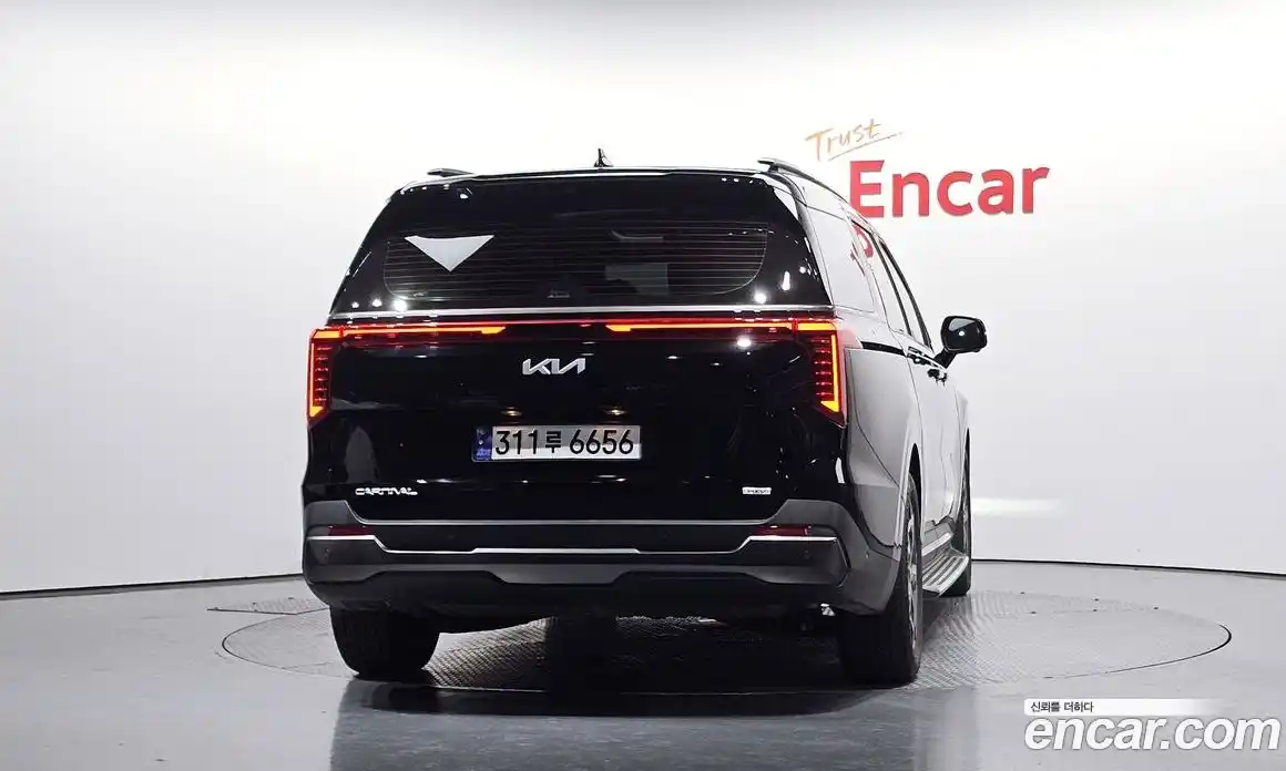 Kia Carnival 2024 1.6 автомат (гидро), фото 4