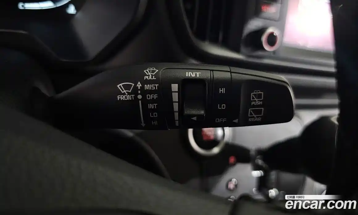 Kia Ray 2023 1.0 автомат (гидро), фото 29