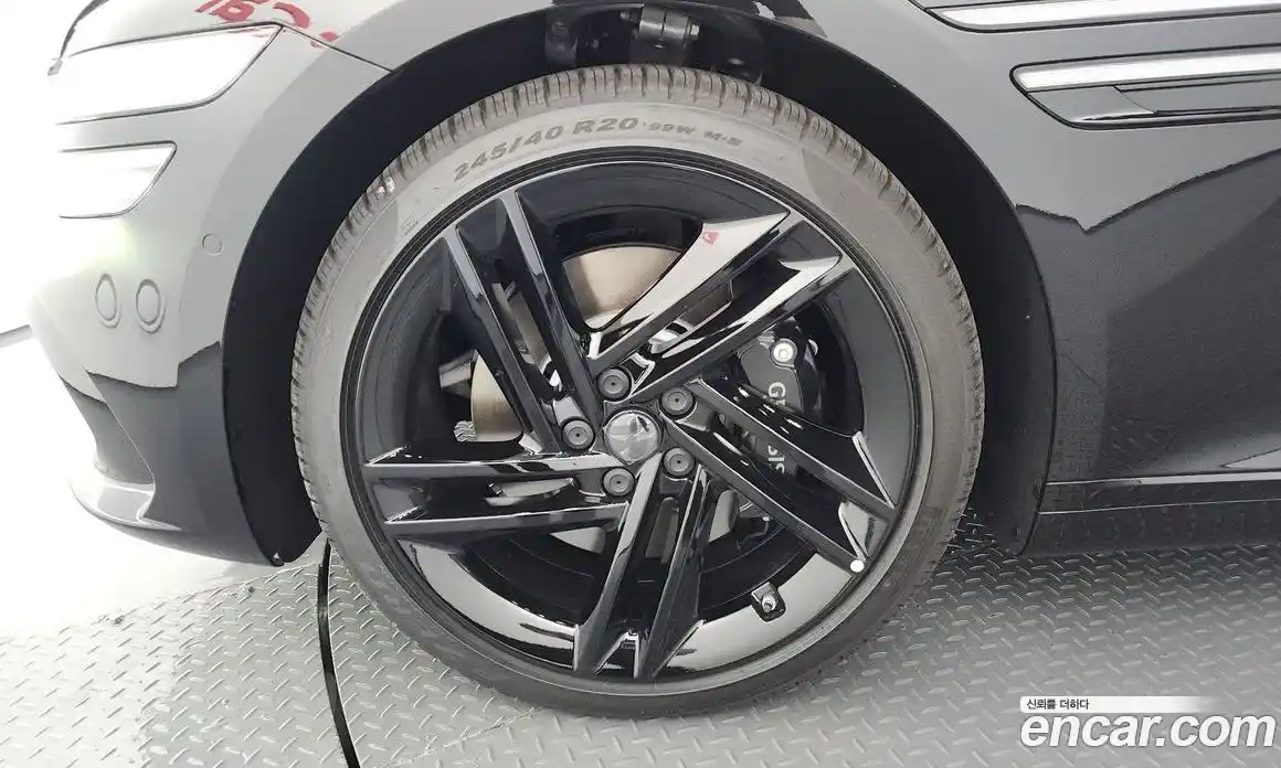 Genesis G80 2026 2.5 автомат (гидро), фото 5