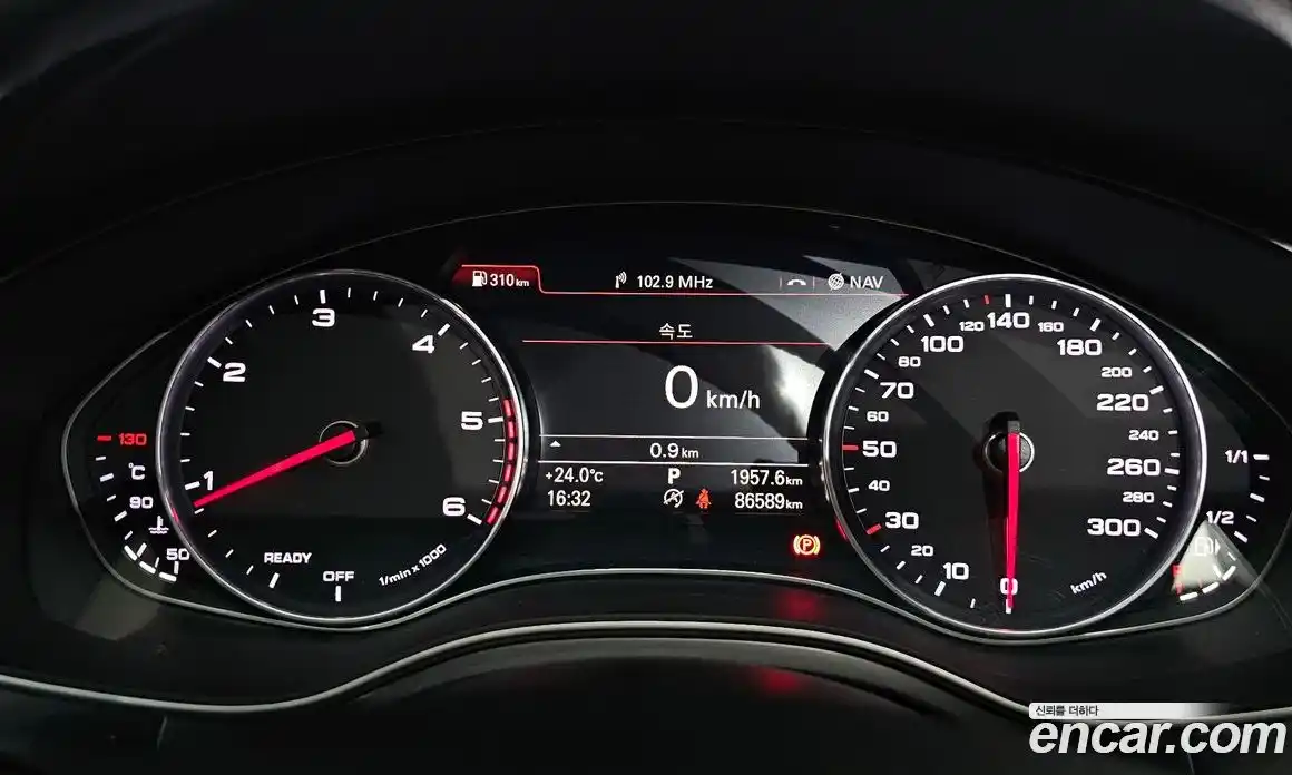 Audi A6 2016 2.0 автомат (гидро), фото 8