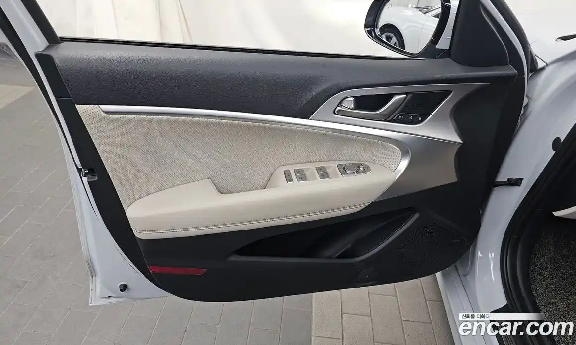 Genesis G70 2019 2.0 автомат (гидро), фото 14
