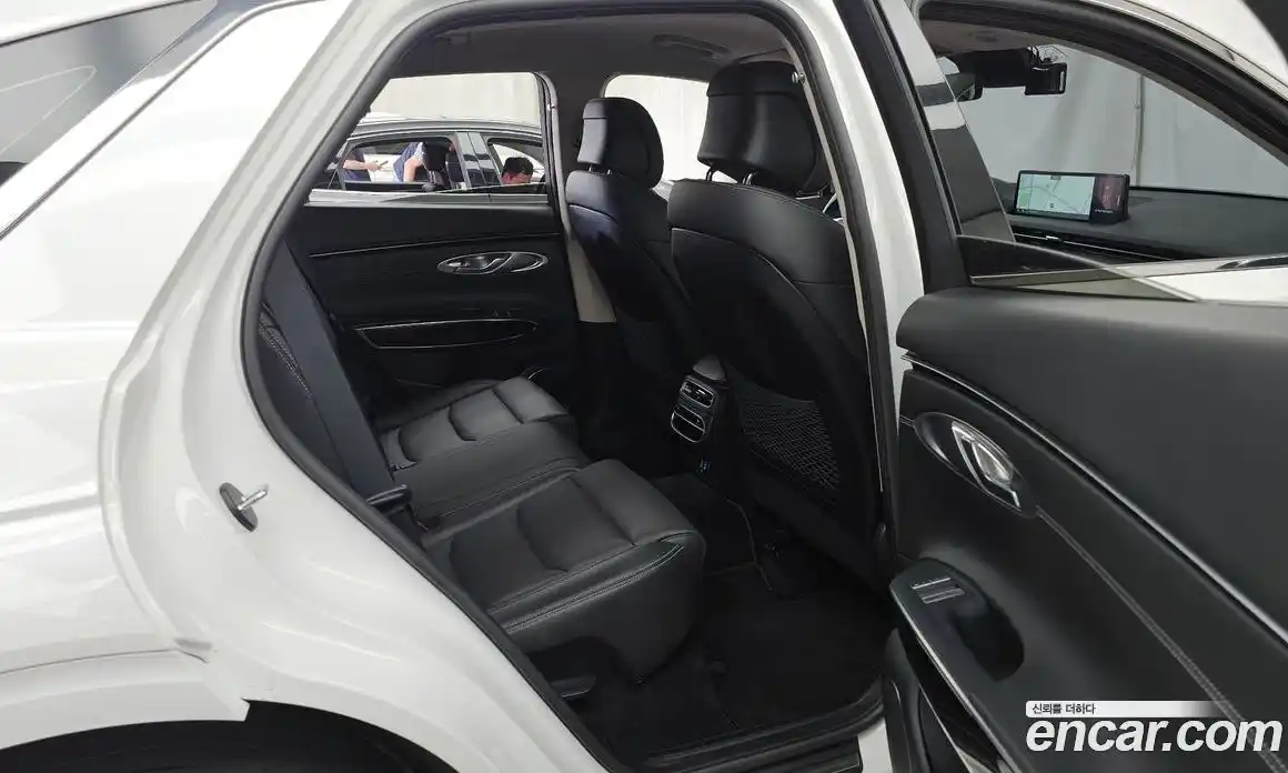 Genesis GV70 2022 2.5 автомат (гидро), фото 18