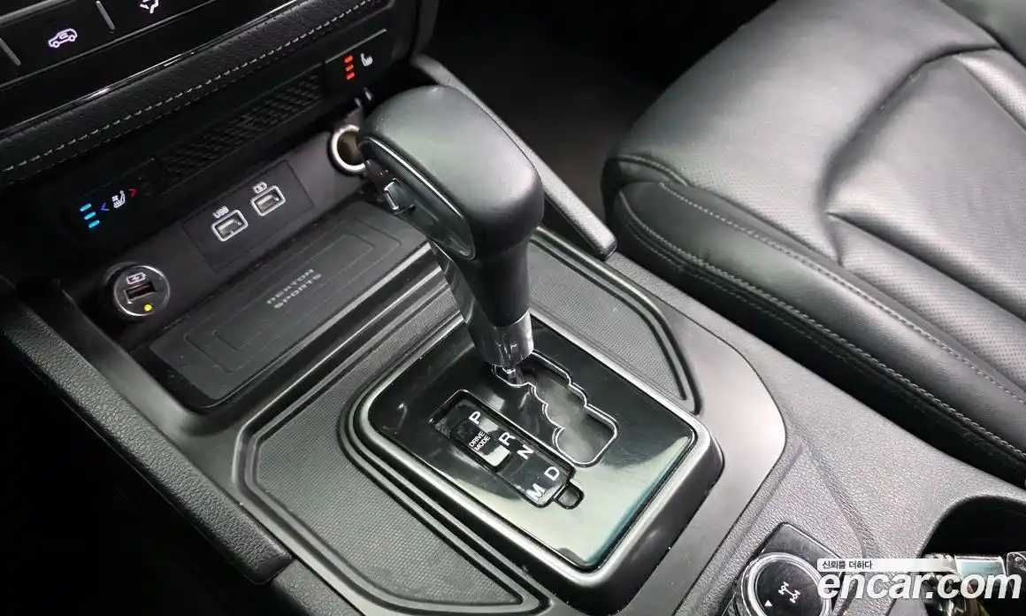 SsangYong Rexton 2022 2.2 автомат (гидро), фото 9