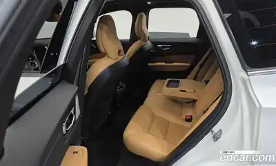 Volvo XC60 2018 2.0 автомат (гидро), миниатюра 12