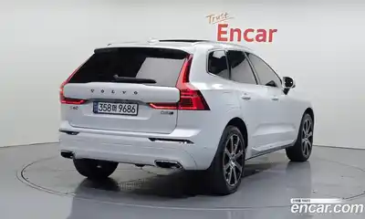 Volvo XC60 2018 2.0 автомат (гидро), миниатюра 2