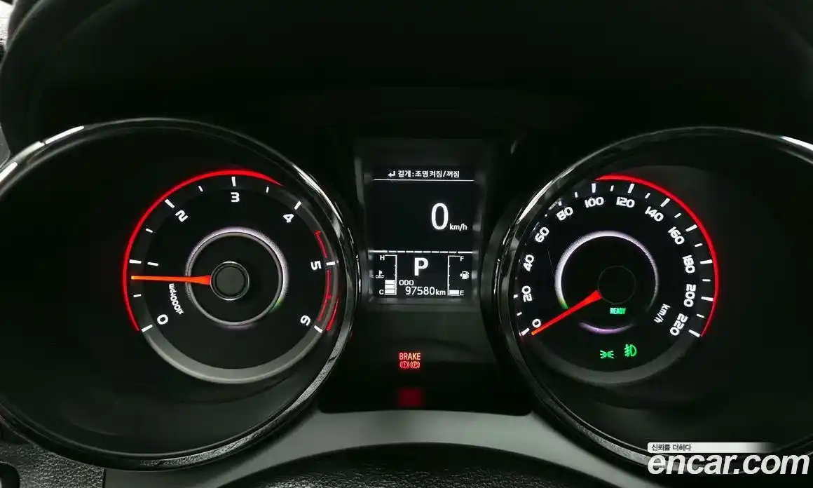 SsangYong TIBOLI 2018 1.6 автомат (гидро), фото 11