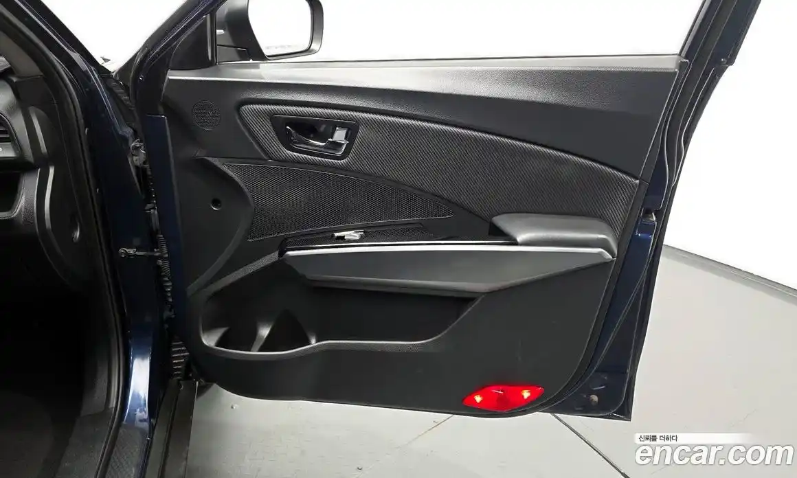 SsangYong TIBOLI 2018 1.6 автомат (гидро), фото 15