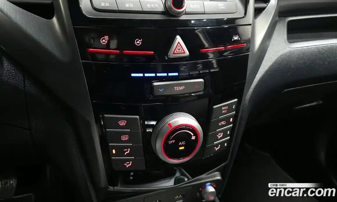 SsangYong TIBOLI 2018 1.6 автомат (гидро), фото 23