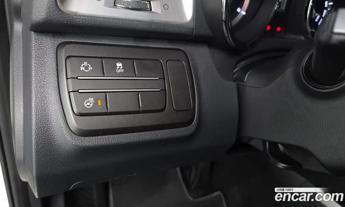 SsangYong TIBOLI 2015 1.6 автомат (гидро), фото 14