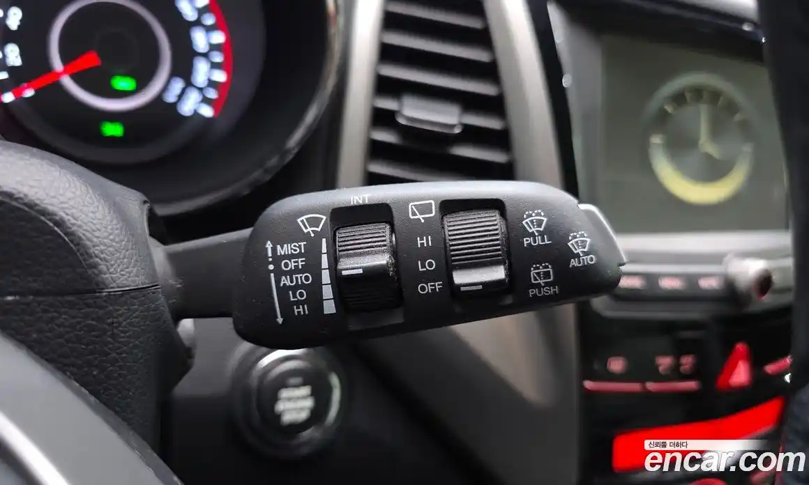 SsangYong TIBOLI 2015 1.6 автомат (гидро), фото 16