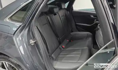 Audi A4 2019 2.0 автомат (гидро), миниатюра 11