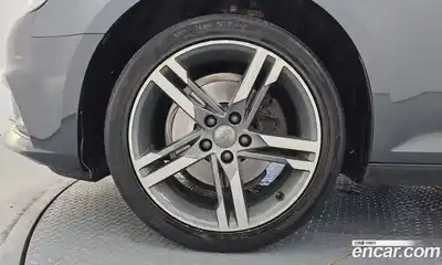 Audi A4 2019 2.0 автомат (гидро), миниатюра 5
